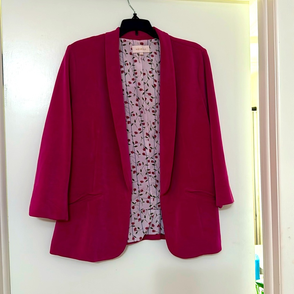 Magenta Skies are Blue 3/4 sleeve blazer. Size L. Stitch Fix.